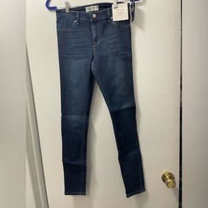 Abercrombie Mid Rise Jean Legging